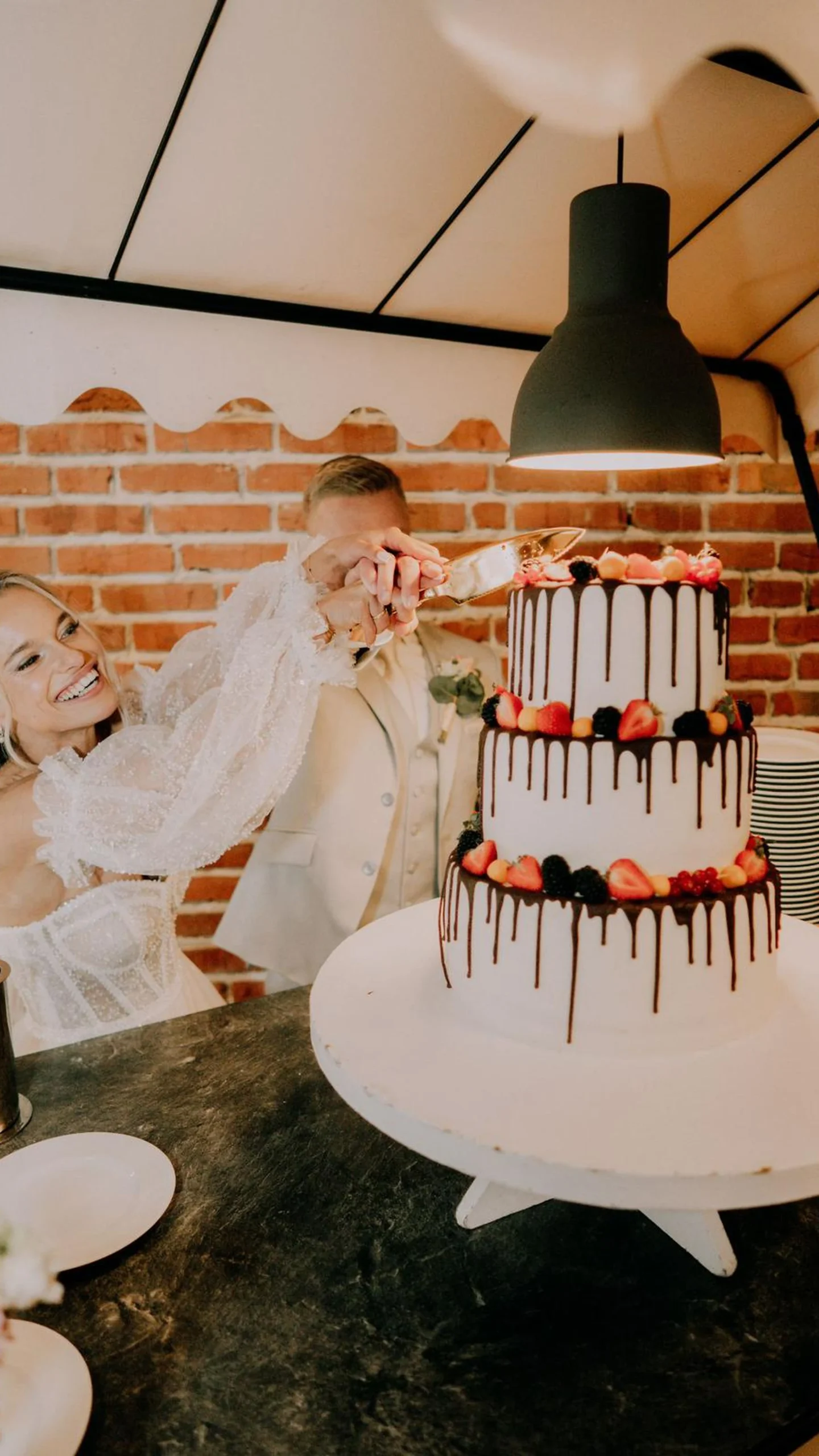 Empfang mit Hochzeitstorte vom Beverland