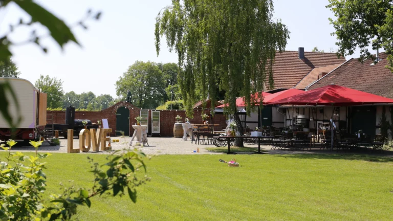 Biergarten_Große_Scheune_2