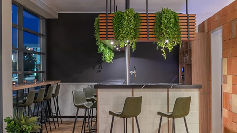 HMK Bar klein_900x600